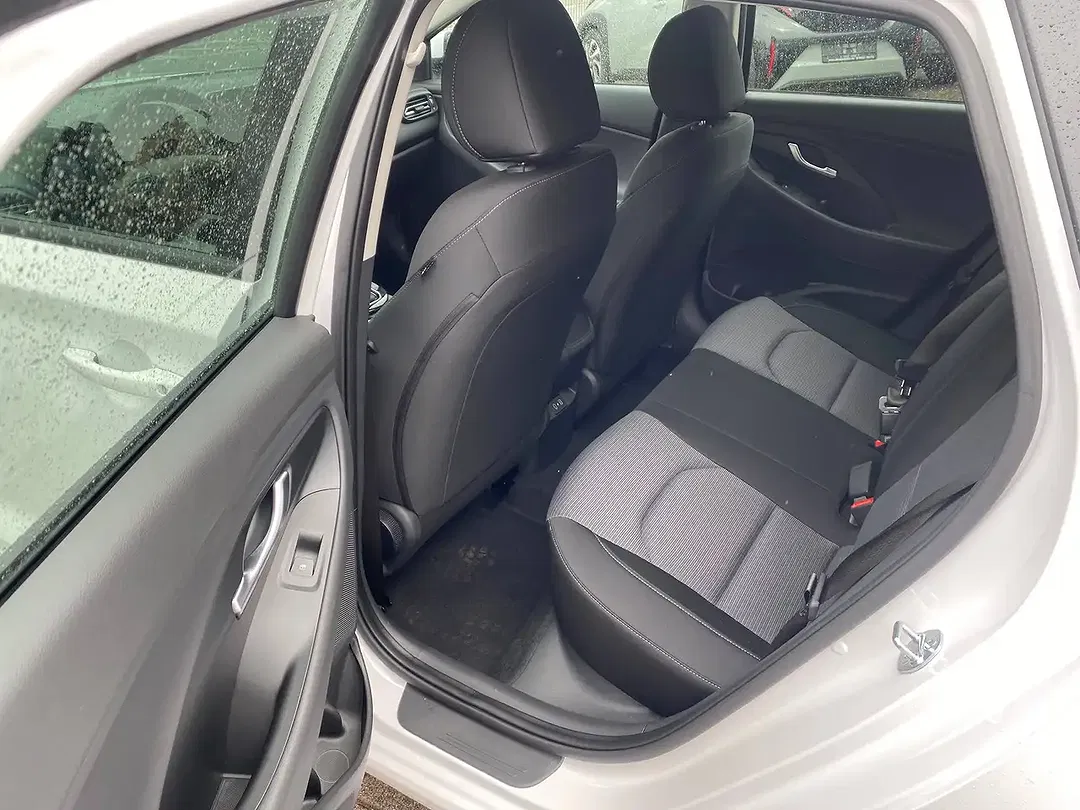 Hyundai i30 - Thumbnail 15