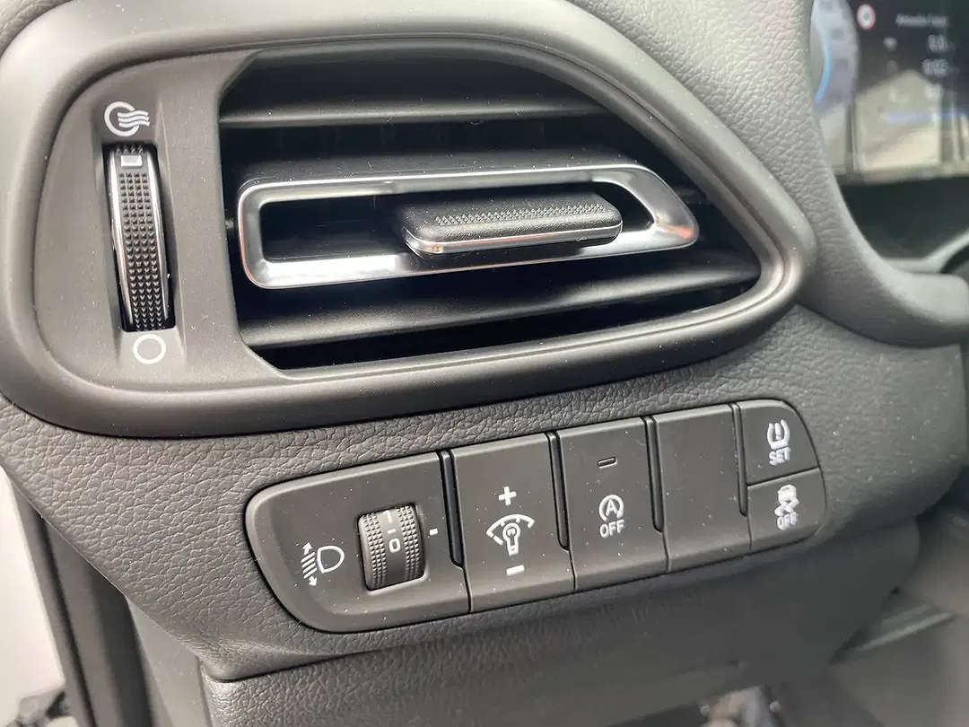 Hyundai i30 - Thumbnail 18