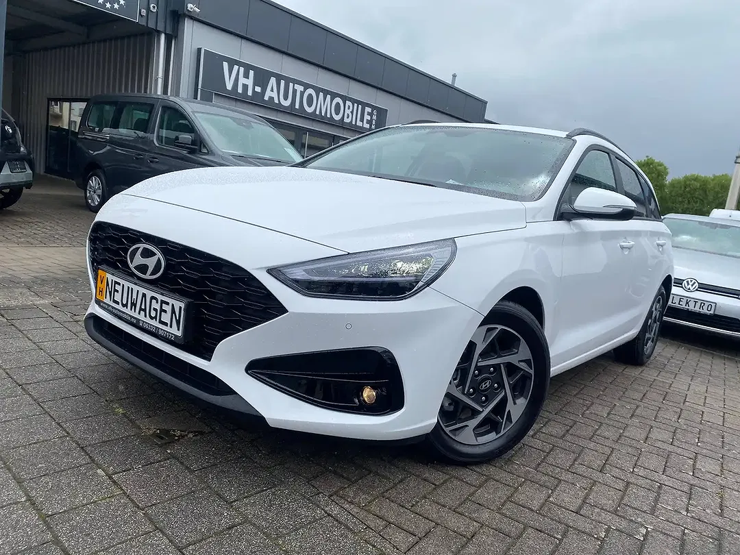 Hyundai i30 - Thumbnail 2