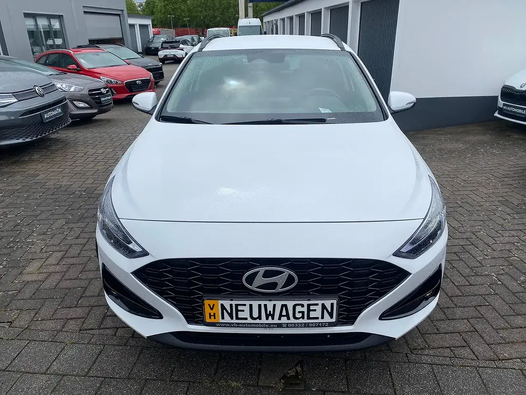 Hyundai i30 - Thumbnail 3