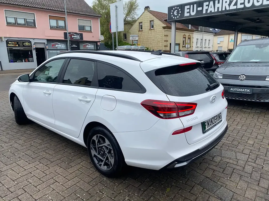 Hyundai i30 - Thumbnail 5