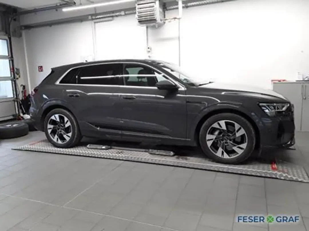 Audi Q8 e-tron - Afbeelding 1