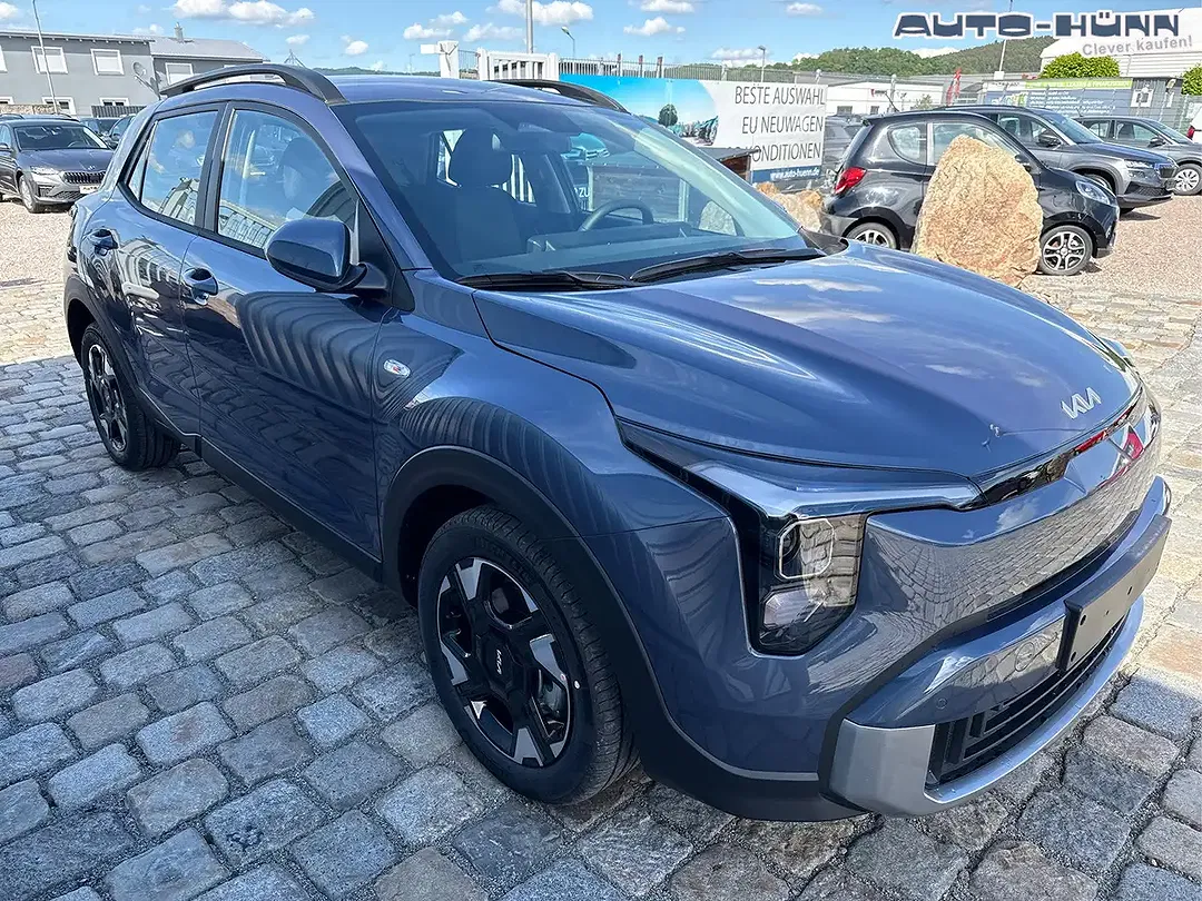 Kia Stonic - Thumbnail 3