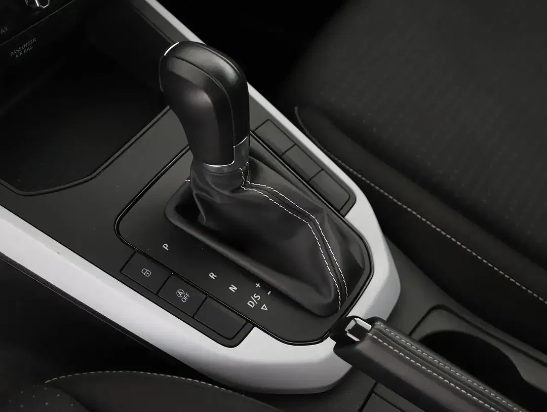 SEAT Arona - Thumbnail 6