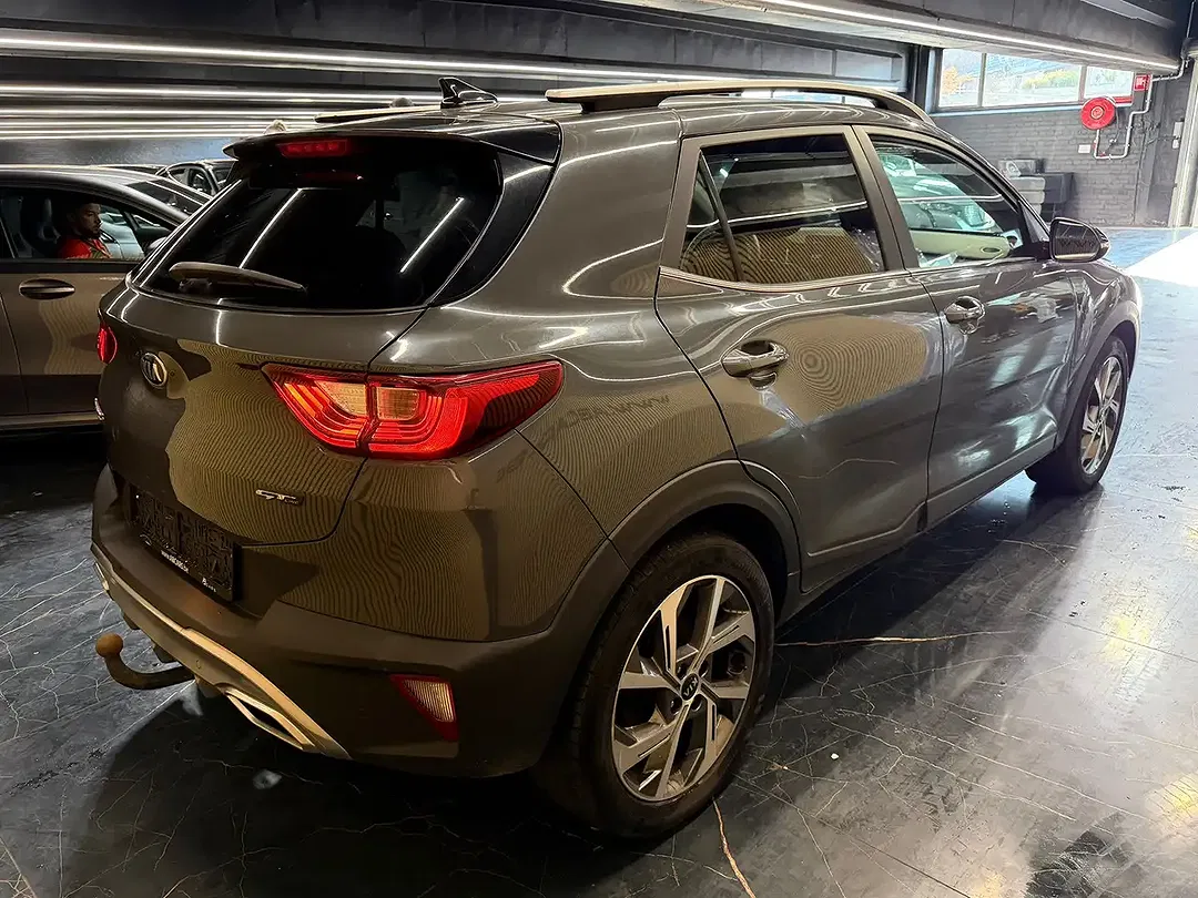 Kia Stonic - Thumbnail 11