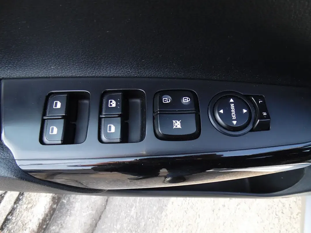 Kia Picanto - Thumbnail 13