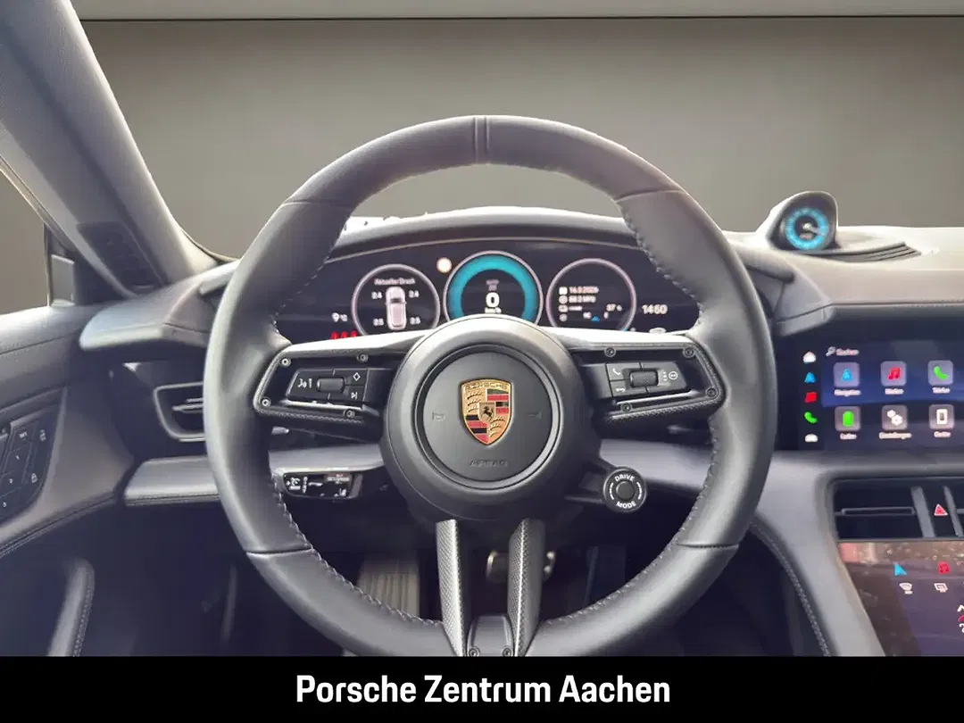 Porsche Taycan - Thumbnail 14