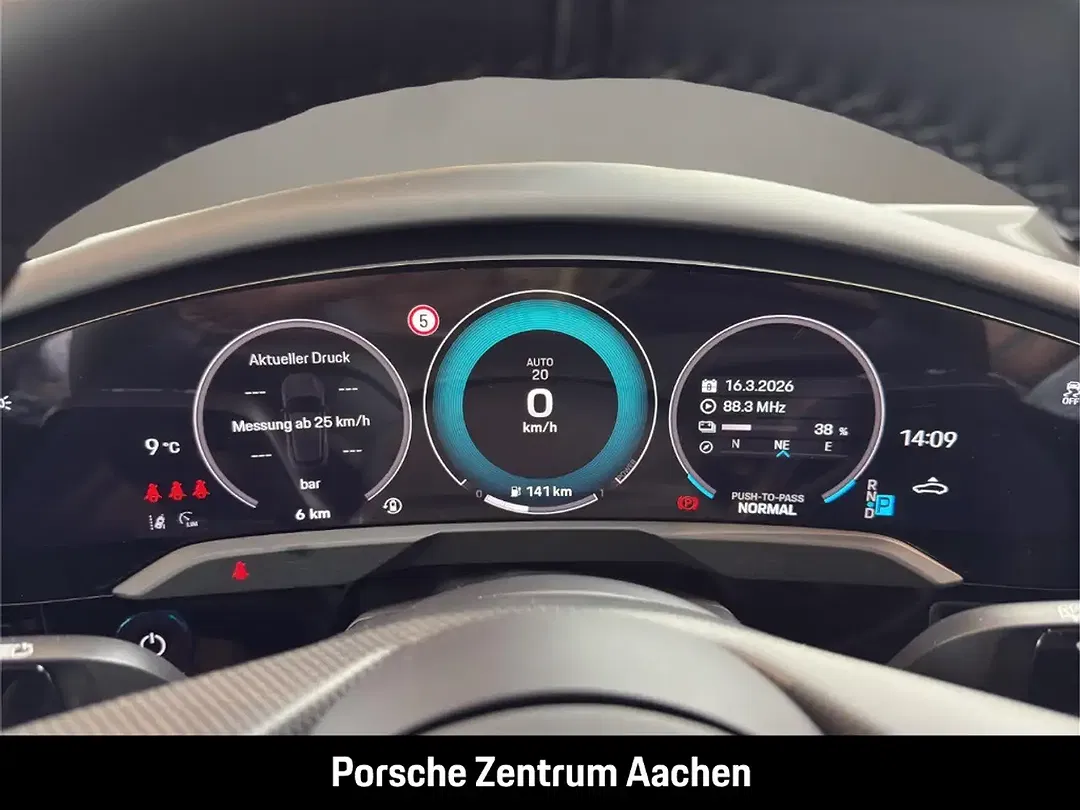 Porsche Taycan - Thumbnail 15