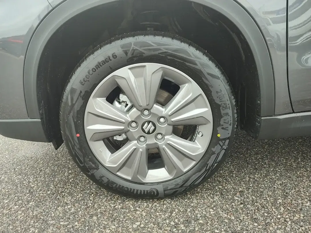 Suzuki Vitara - Thumbnail 3