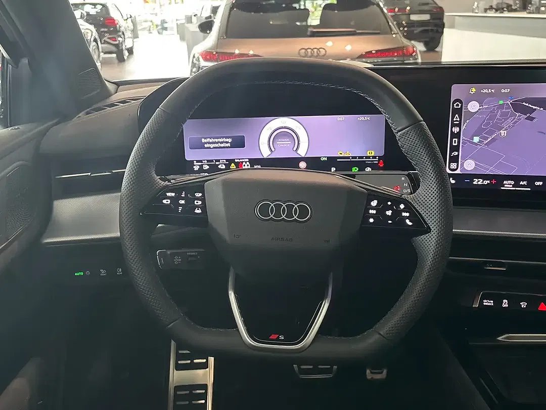 Audi Q3 - Thumbnail 15