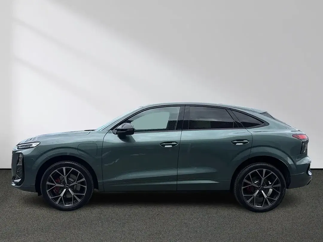 Audi Q3 - Thumbnail 2