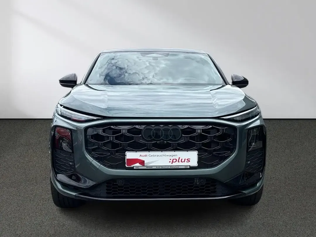 Audi Q3 - Thumbnail 4