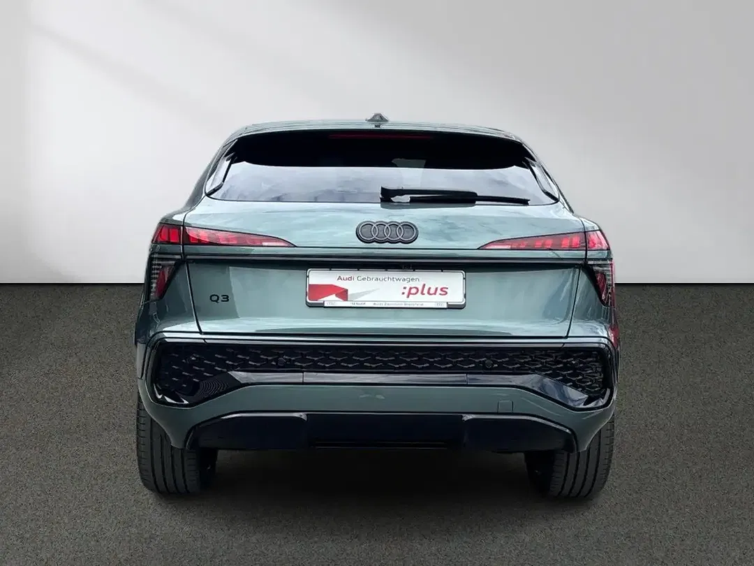 Audi Q3 - Thumbnail 5