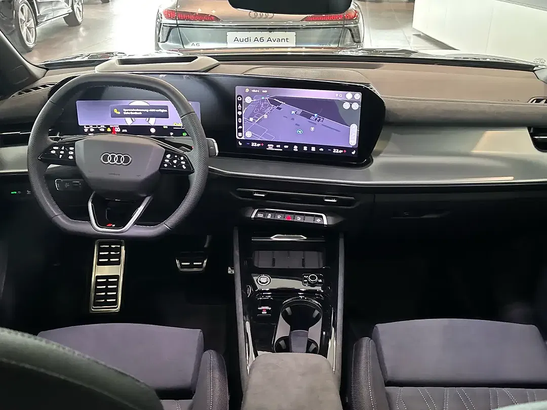 Audi Q3 - Thumbnail 8
