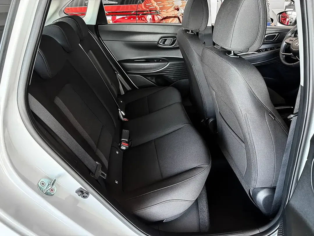 Hyundai i20 - Thumbnail 14