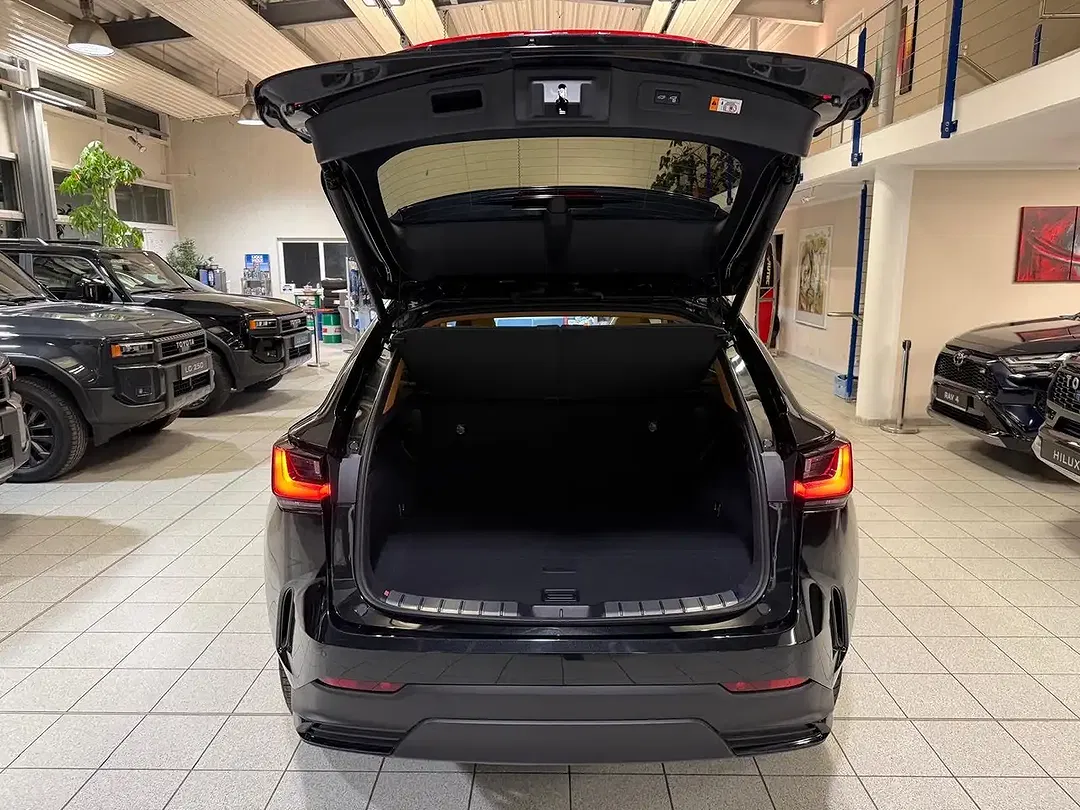 Lexus NX 350h - Thumbnail 12