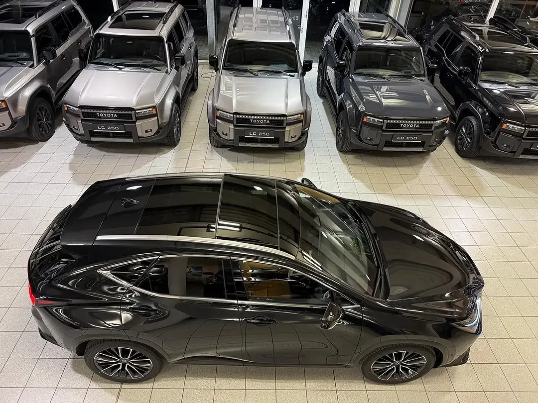 Lexus NX 350h - Thumbnail 4
