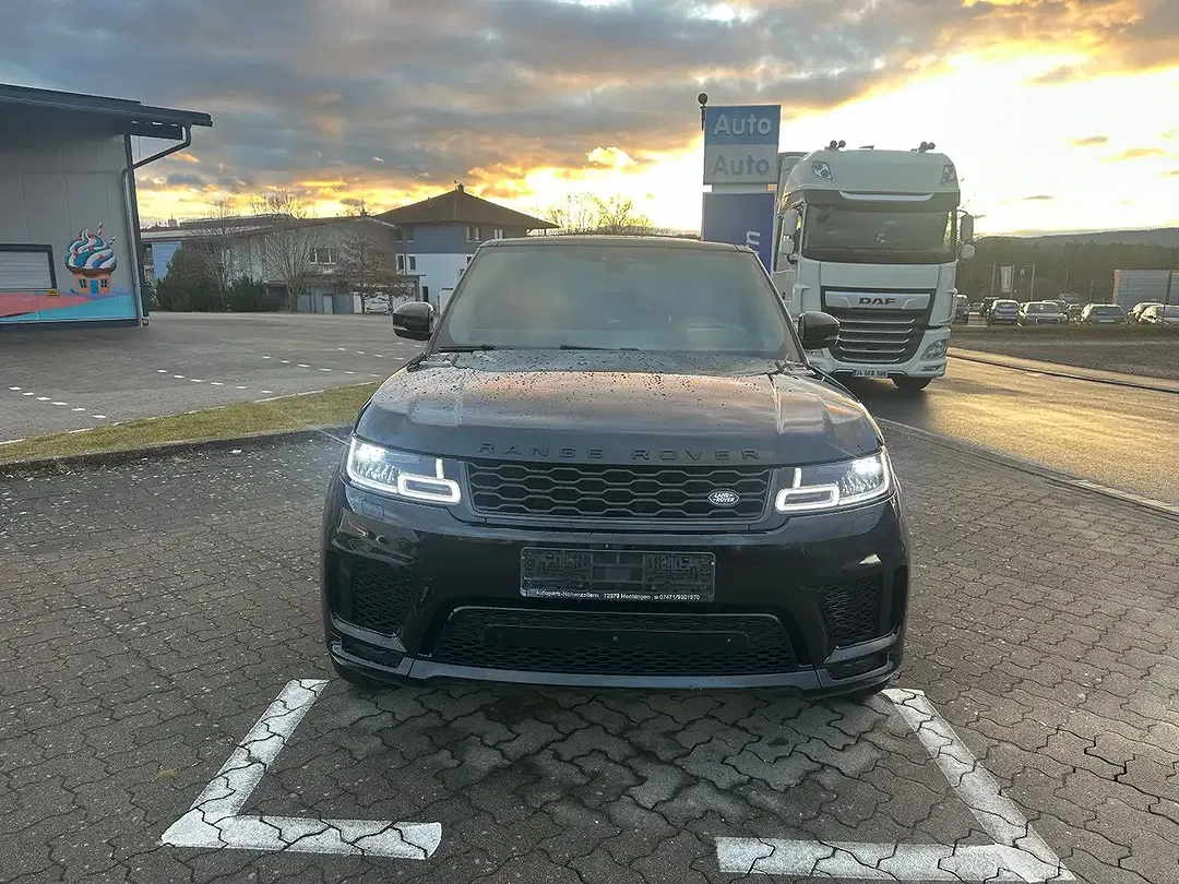 Land Rover Range Rover Sport - Thumbnail 2