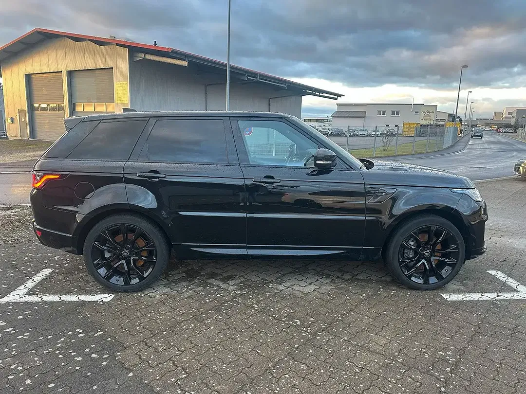Land Rover Range Rover Sport - Thumbnail 4