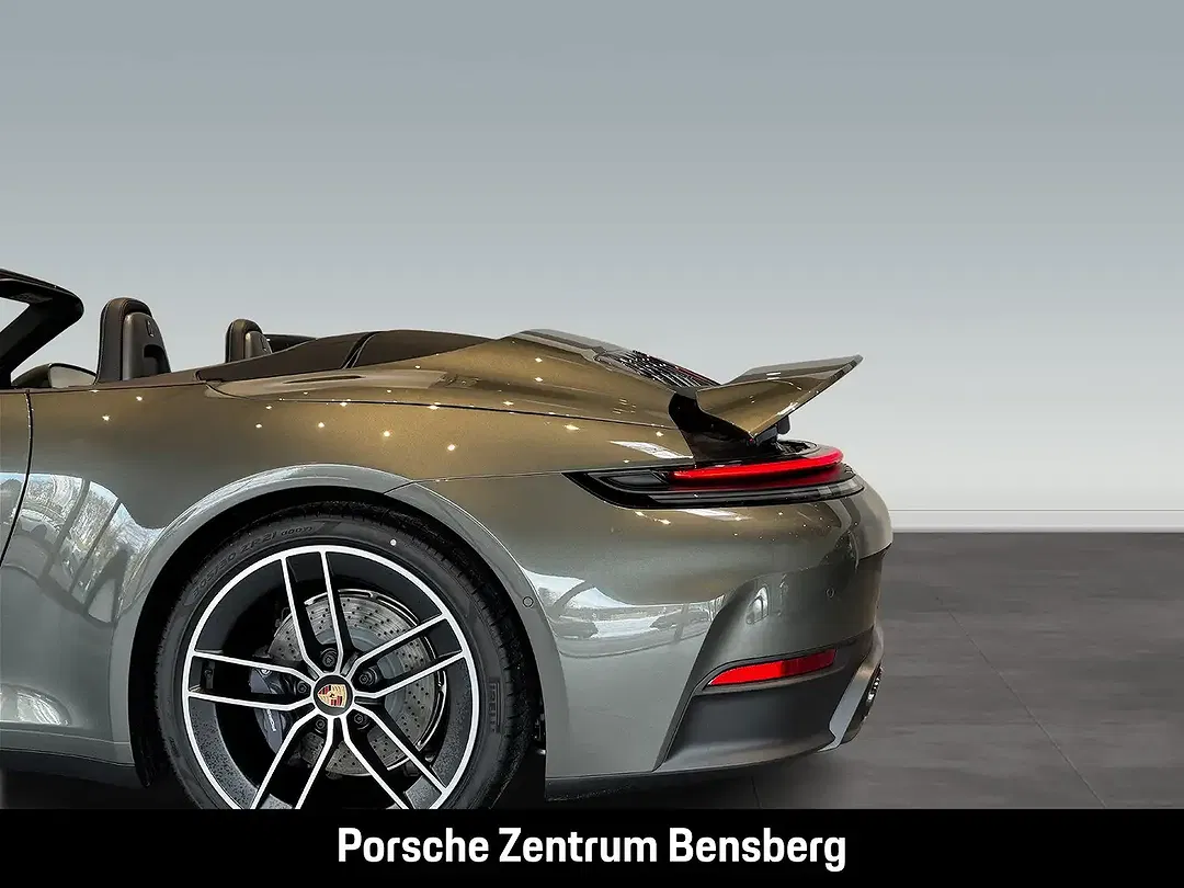Porsche 911 - Thumbnail 13