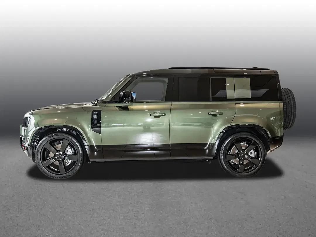Land Rover Defender - Thumbnail 3