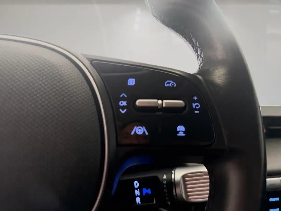 Hyundai IONIQ 5 - Thumbnail 13