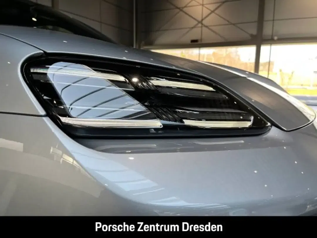 Porsche Macan - Thumbnail 11