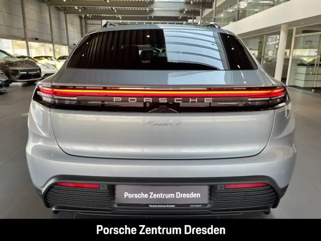 Porsche Macan - Thumbnail 14