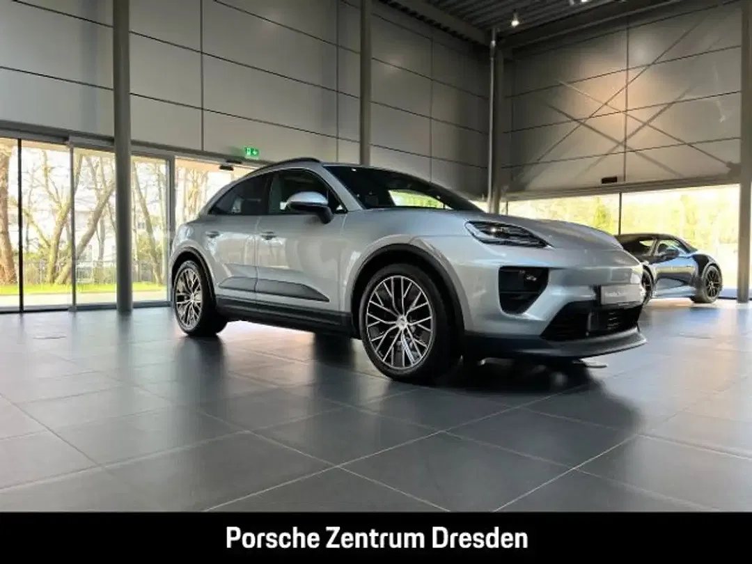 Porsche Macan - Thumbnail 8