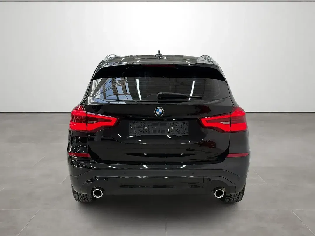 BMW X3 - Thumbnail 6