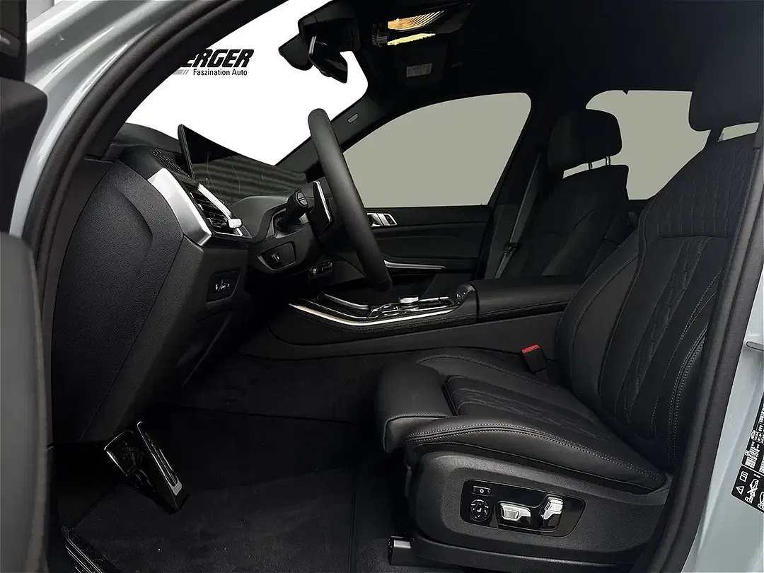 BMW X5 - Thumbnail 10