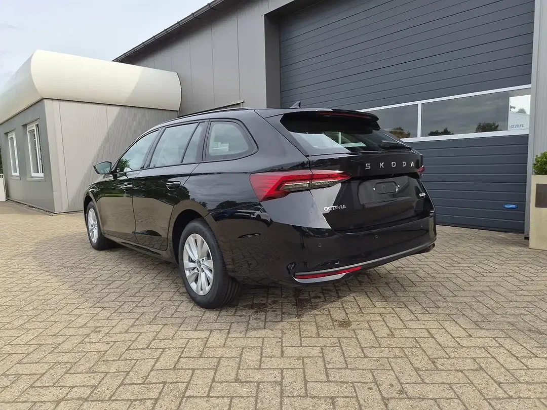 Skoda Octavia - Afbeelding 1