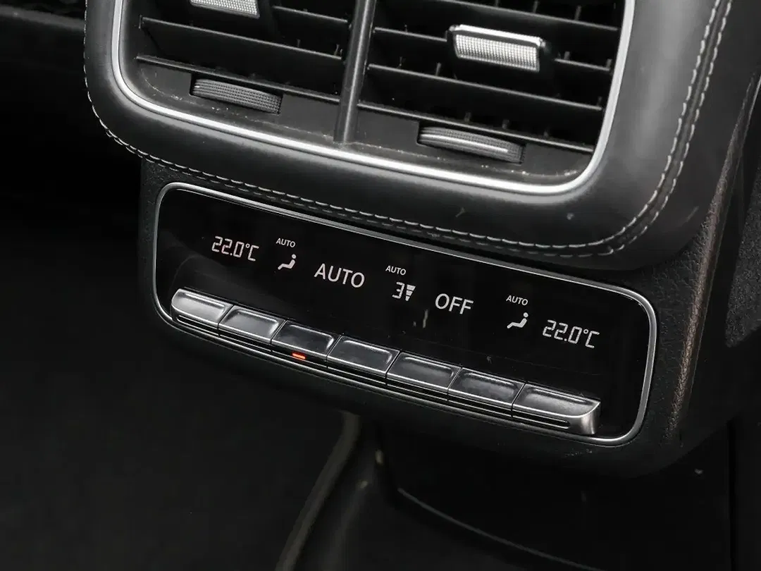 Mercedes-Benz GLS 580 - Thumbnail 9