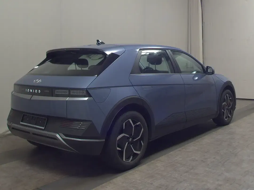Hyundai IONIQ 5 - Thumbnail 4
