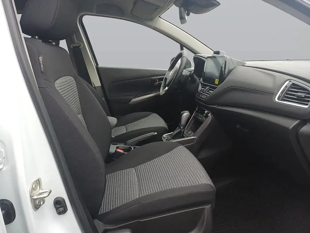 Suzuki SX4 S-Cross - Thumbnail 8