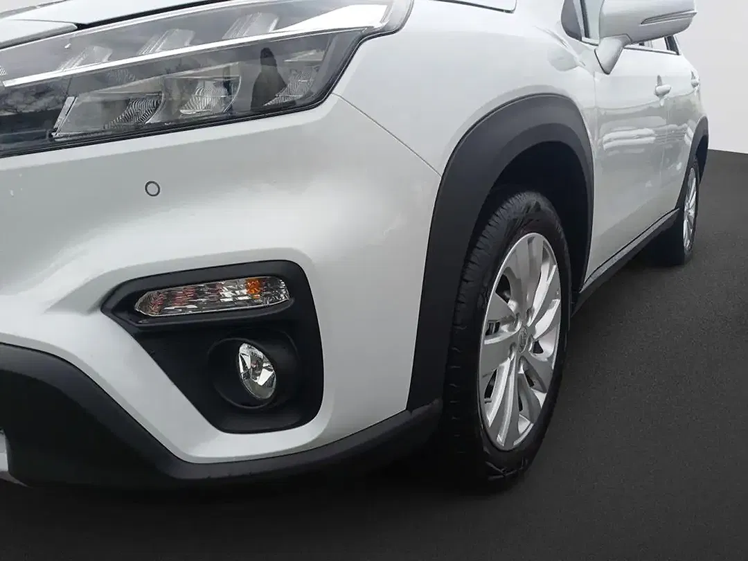 Suzuki SX4 S-Cross - Thumbnail 6