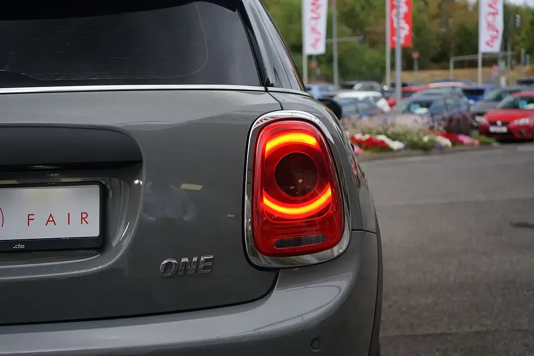 MINI One - Thumbnail 7