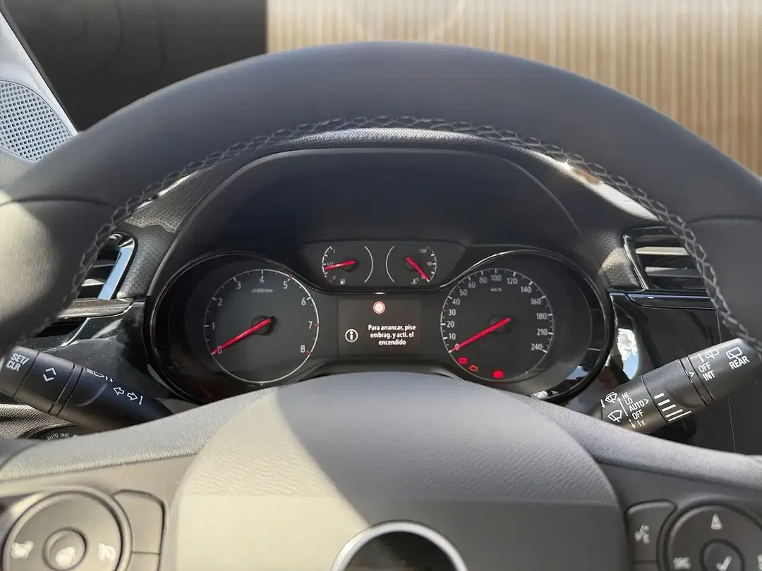 Opel Corsa - Thumbnail 8