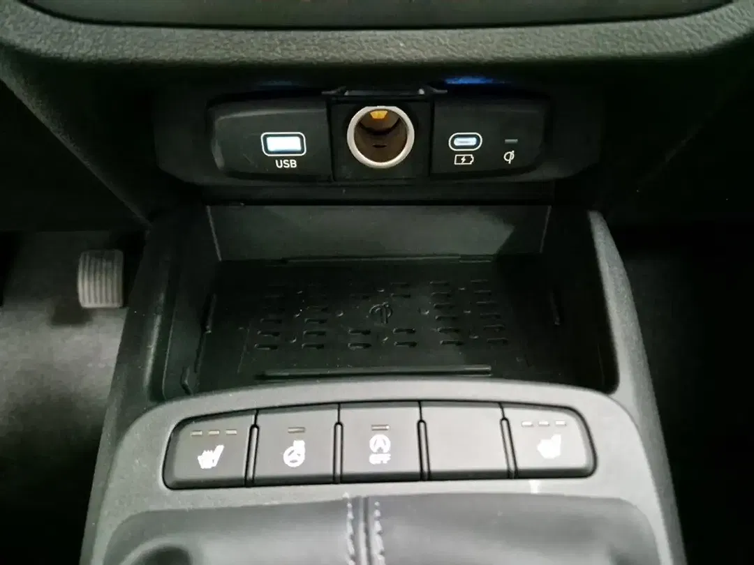 Hyundai i10 - Thumbnail 13