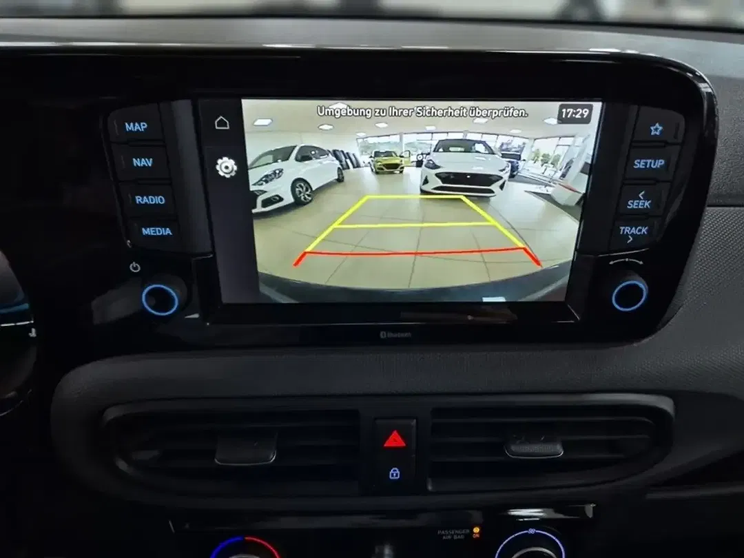 Hyundai i10 - Thumbnail 9