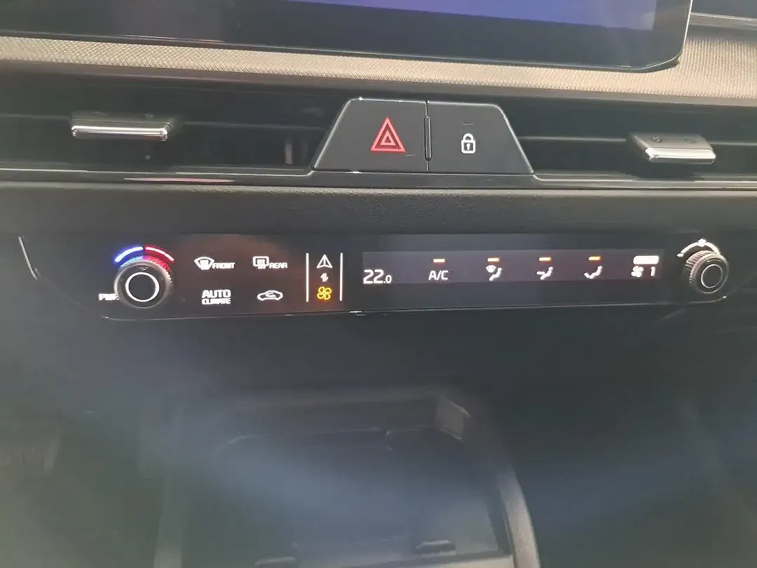 Kia Stonic - Thumbnail 12