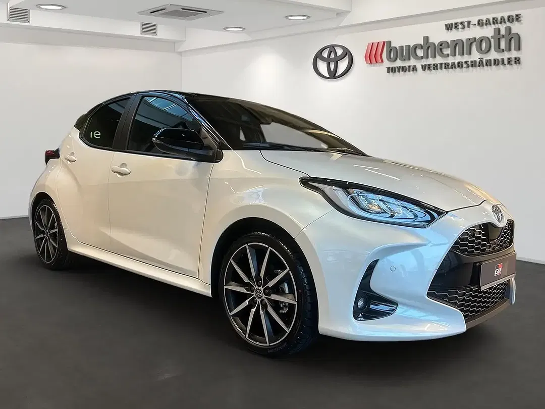 Toyota Yaris - Thumbnail 3