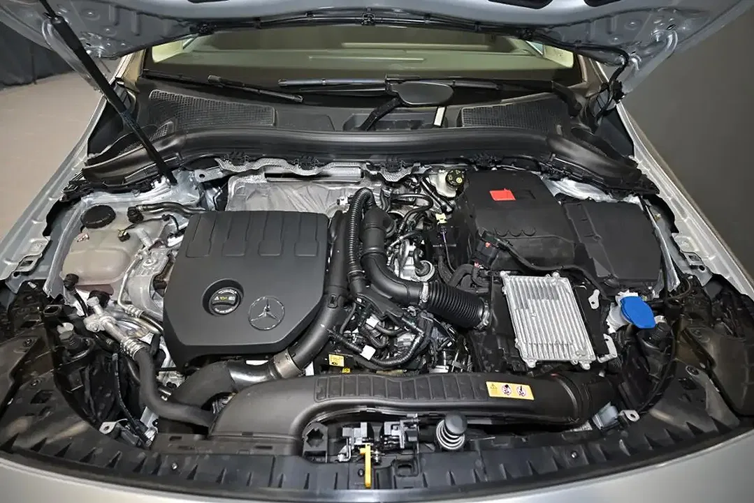 Mercedes-Benz B 200 - Thumbnail 13