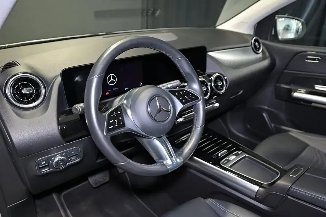 Mercedes-Benz B 200 - Thumbnail 18