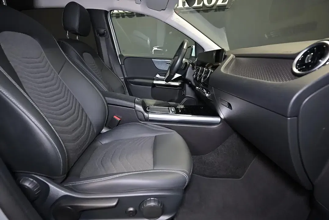 Mercedes-Benz B 200 - Thumbnail 19