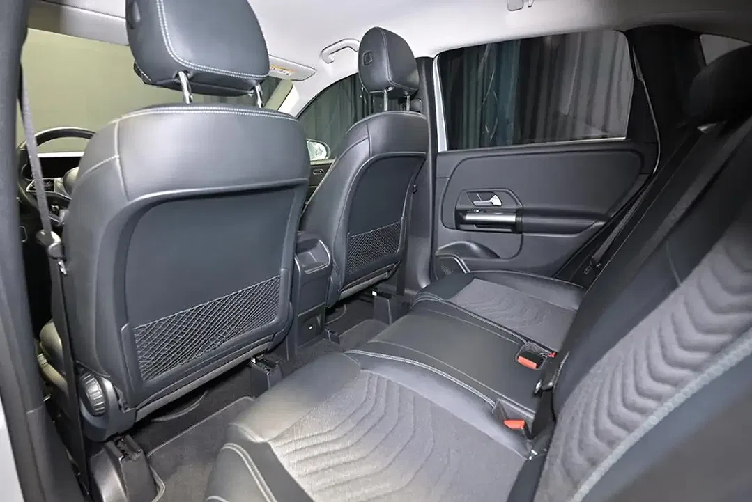 Mercedes-Benz B 200 - Thumbnail 24