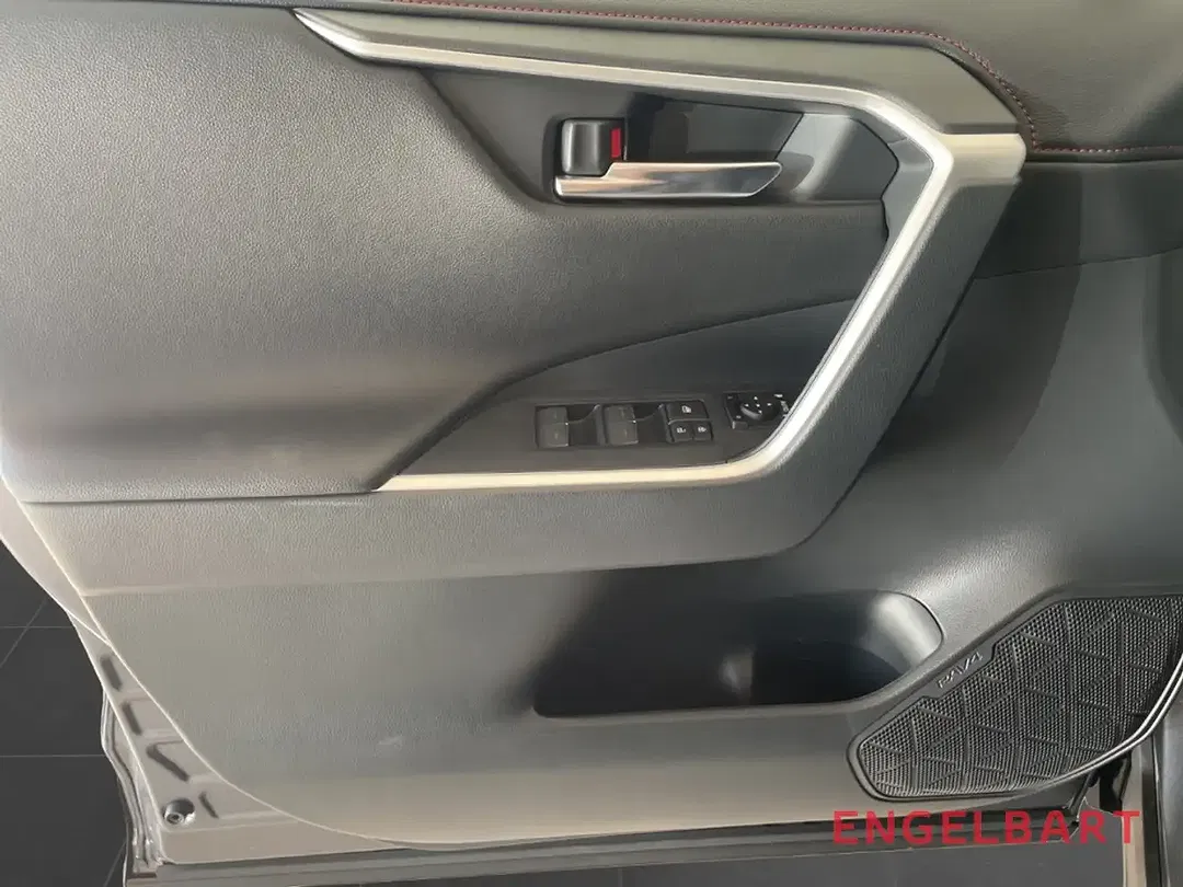 Toyota RAV 4 - Thumbnail 10
