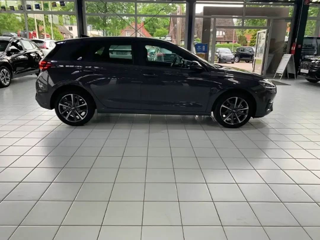 Hyundai i30 - Thumbnail 4