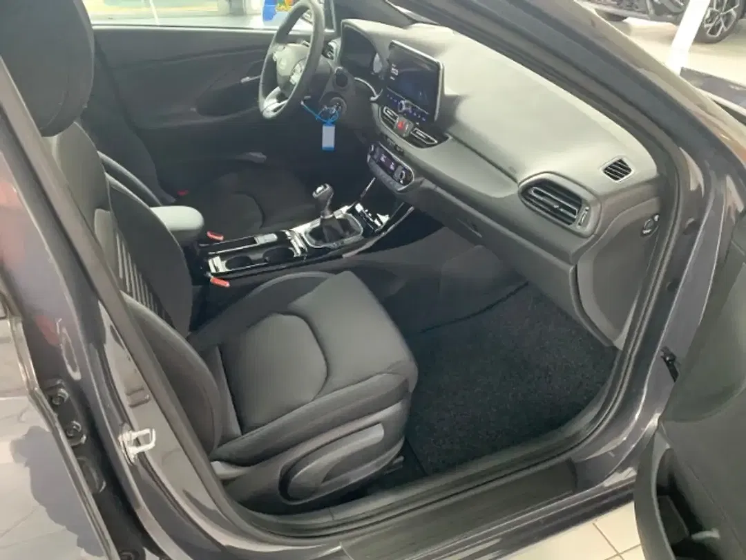 Hyundai i30 - Thumbnail 9