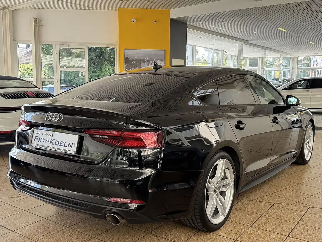 Audi A5 - Thumbnail 2
